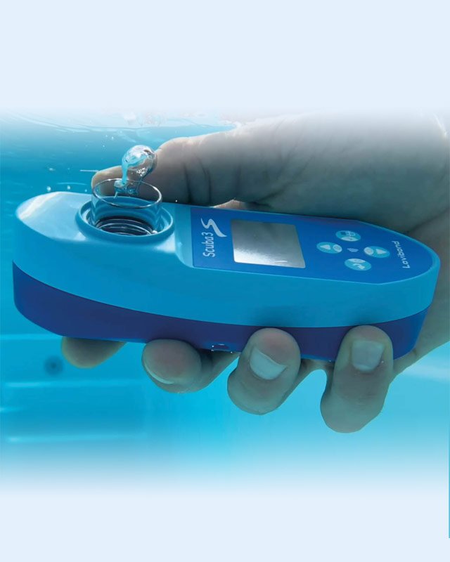 Scuba3s  Smart pool control with the  electronic pool tester
